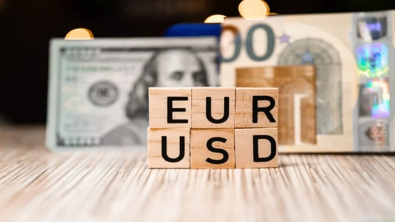 Giao dịch EURUSD (1)